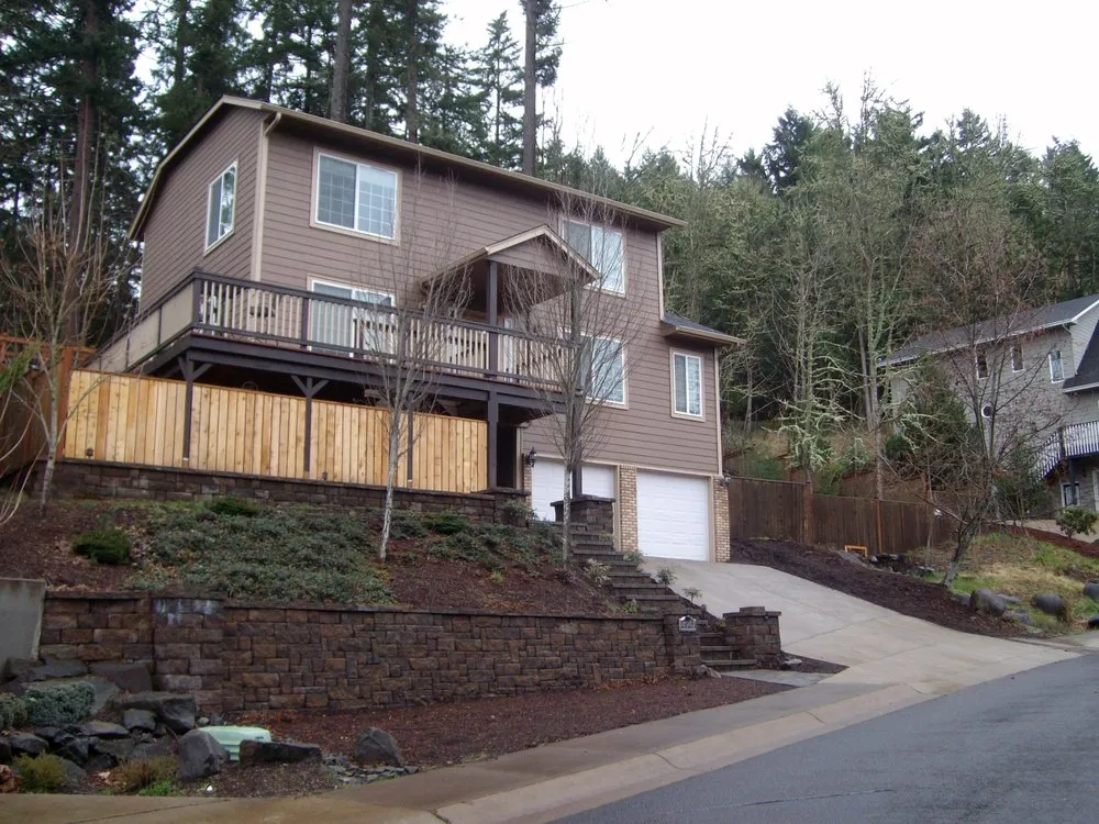 Reliable residential landscaping experts serving Eugene, OR - Custom Retaining Walls