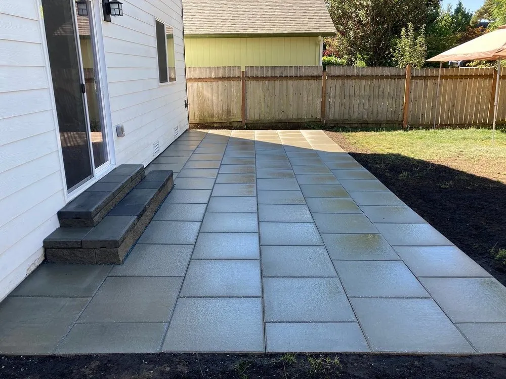 Local yard cleanup service in Snohomish, WA by Custom Scapes