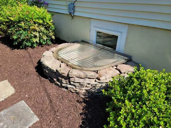 Expert yard cleanup service in Falls Church, VA - Custom Stonescaping