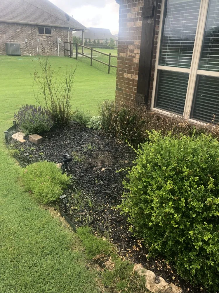 Top-rated outdoor landscaping for beautiful yards in Broken Arrow, OK by Custom Tree Care & Landscaping