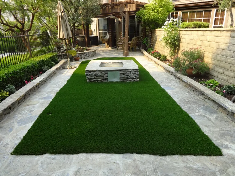 Affordable landscape design in Valencia, CA - Custom Turf Scapes