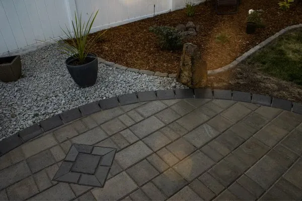 Custom Yard Landscaping Logo