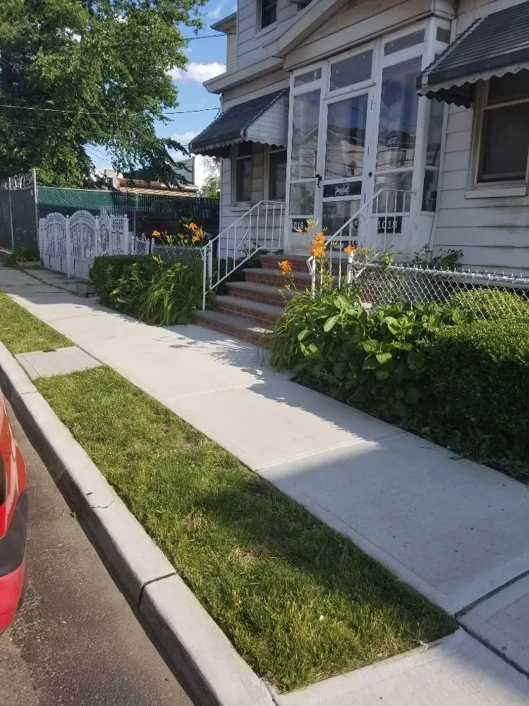 Trusted yard maintenance experts serving Elizabeth, NJ - Customer First Lawn Service