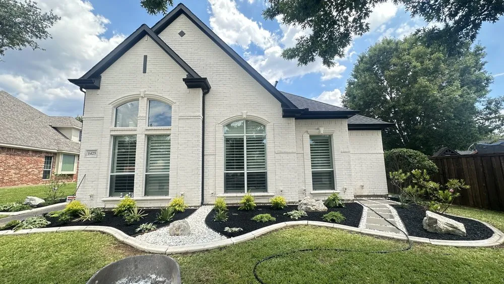 Custom lawn care service for residential properties across Alvarado, TX - Customscapes