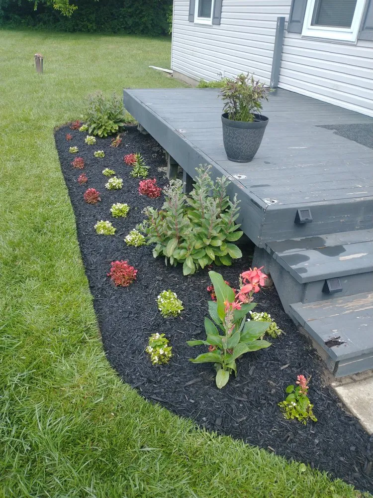 Expert yard maintenance in Orient, OH by Customz Lawn Care