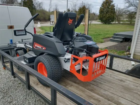 Customz Lawn Care Logo