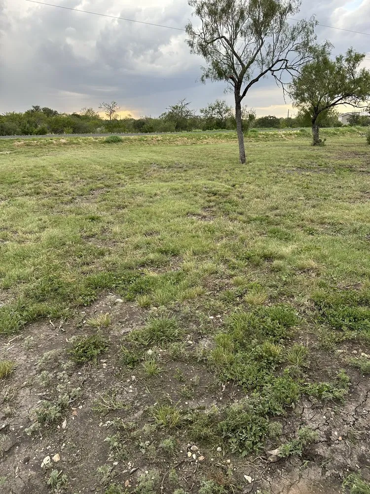 Custom outdoor landscaping in Hondo, TX - Cut & Edge Lawn Care