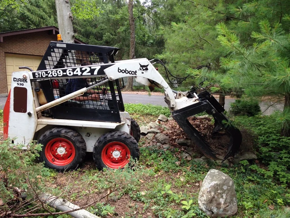 Professional lawn care service for homes across Stroudsburg, PA - Cut & Go Tree Care