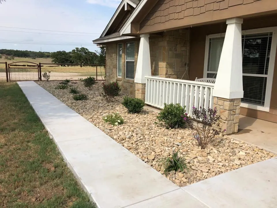 Custom yard cleanup service in Bridgeport, TX - Cut & Grow Lawn Service