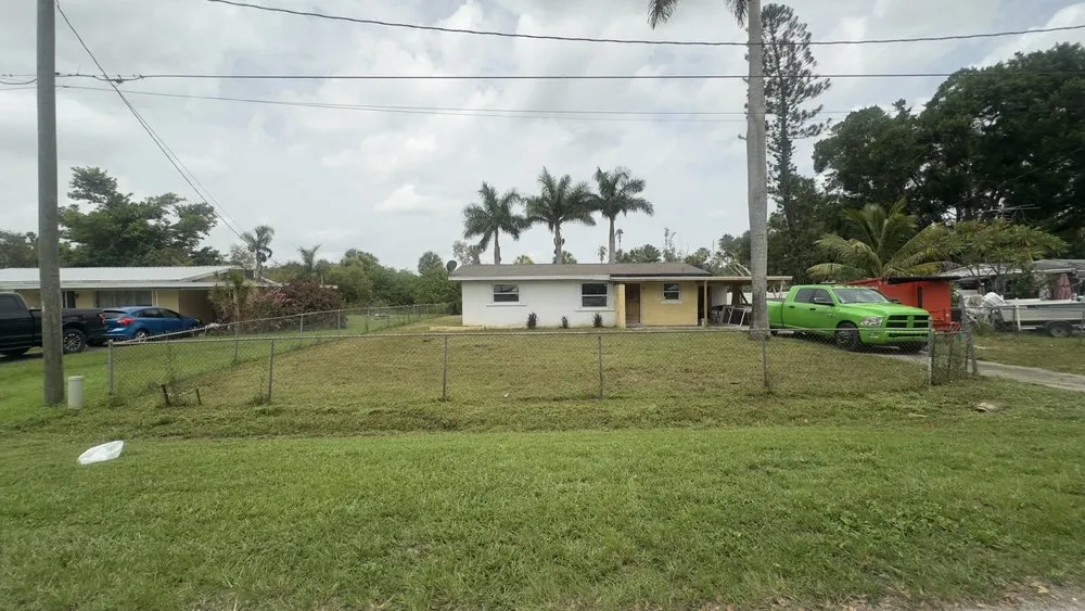 Affordable landscaping services experts serving Cape Coral, FL - Cut Above Landscaping & Services