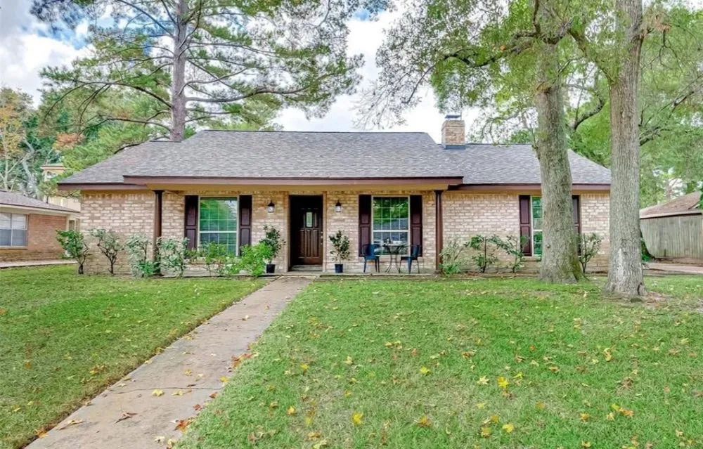 Affordable landscaping services experts serving Cypress, TX - Cut Above Landscaping and Irrigation