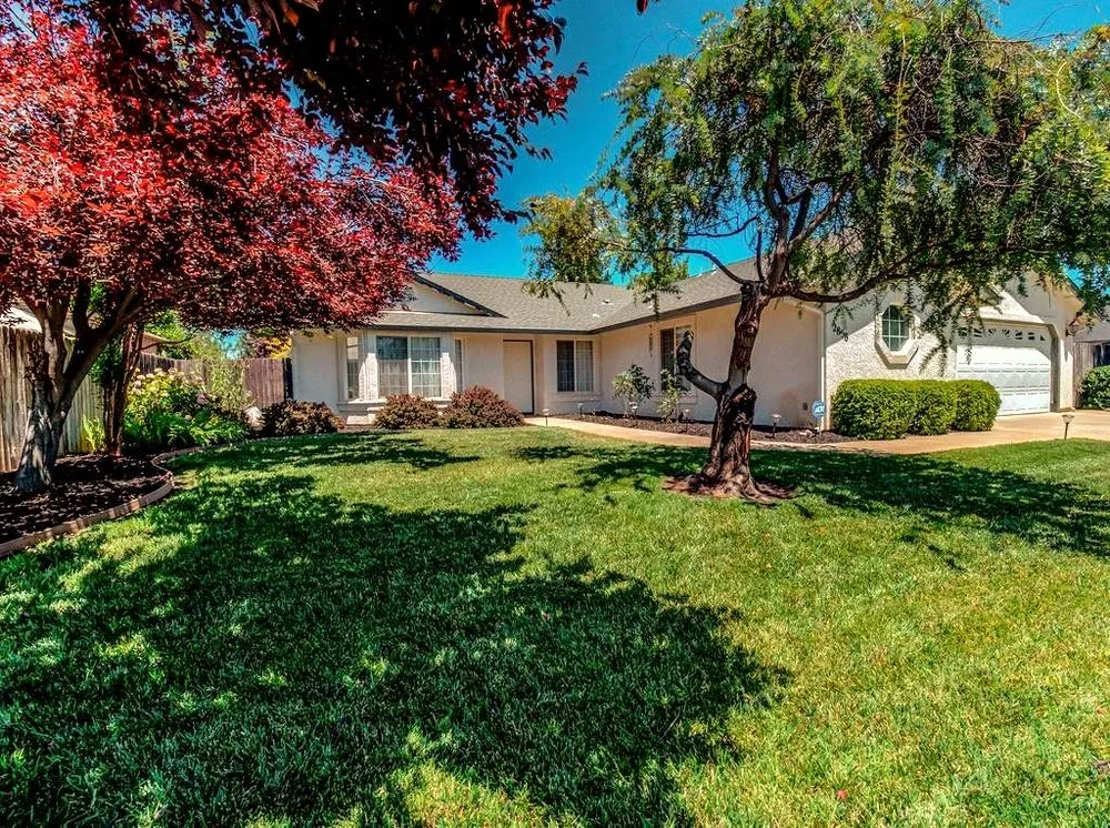 Affordable residential landscaping for beautiful yards across Redding, CA - Cut And Trim Yard Service