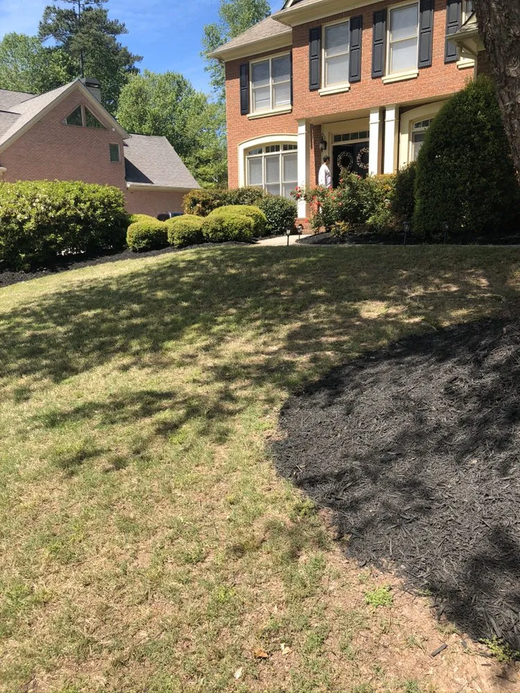 Expert yard cleanup service for beautiful yards across Austell, GA - Cut, Edge, & Blow