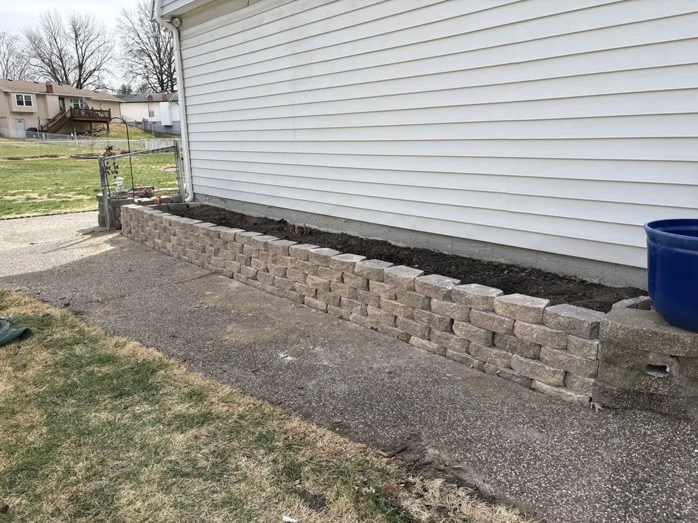 Reliable landscape design for homes in Winfield, MO by Cut For The Cure Lawncare