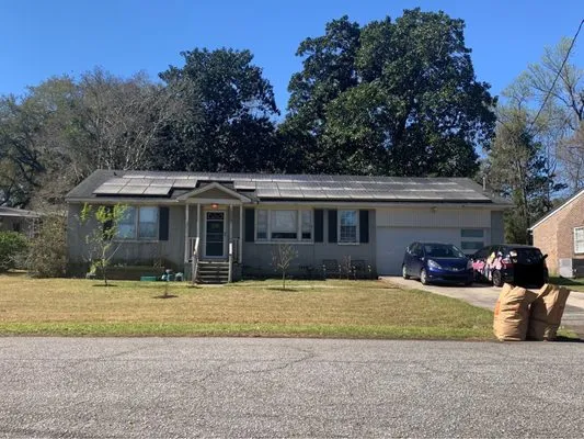 Cut Low For Low Logo