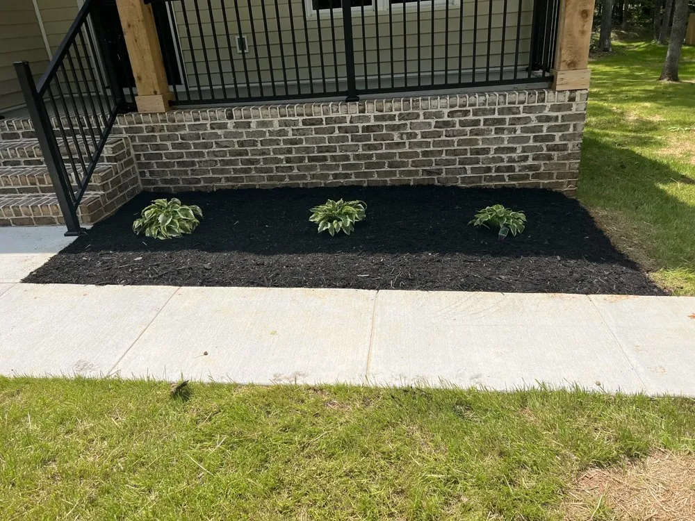 Top-rated yard cleanup service with custom design in Lynchburg, VA by Cut Masters