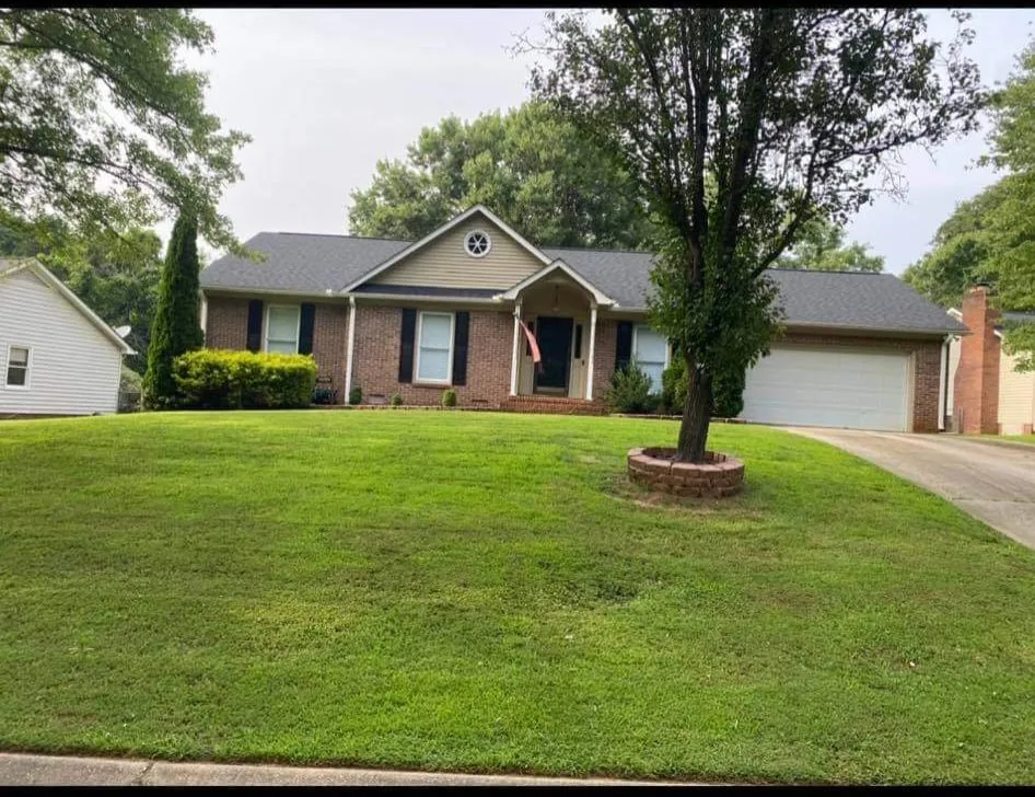 Expert landscape design in Houston, TX by Cut-N-Edge