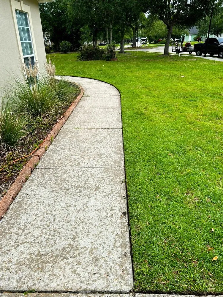 Custom garden landscaping in Waveland, MS by Cut N Go