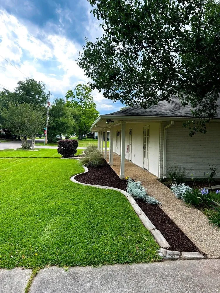 Reliable landscape installation experts serving Waveland, MS - Cut N Go