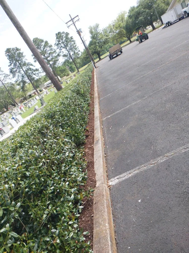 Custom landscape installation in Denham Springs, LA - Cut Plus Lawn & Landscape