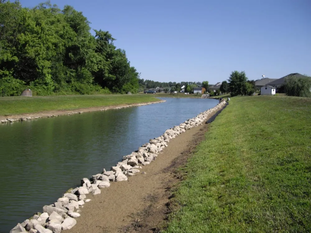 Professional landscaping services in Evansville, IN by Cut-Right Yard Service