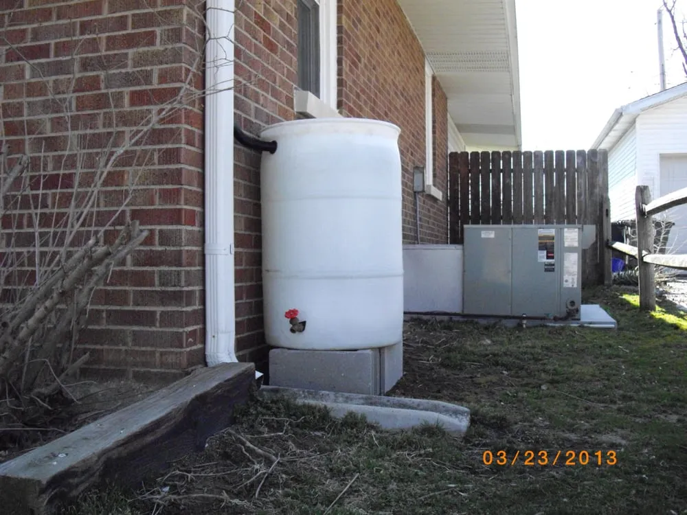 Top-rated garden landscaping for year-round maintenance in Evansville, IN by Cut-Right Yard Service