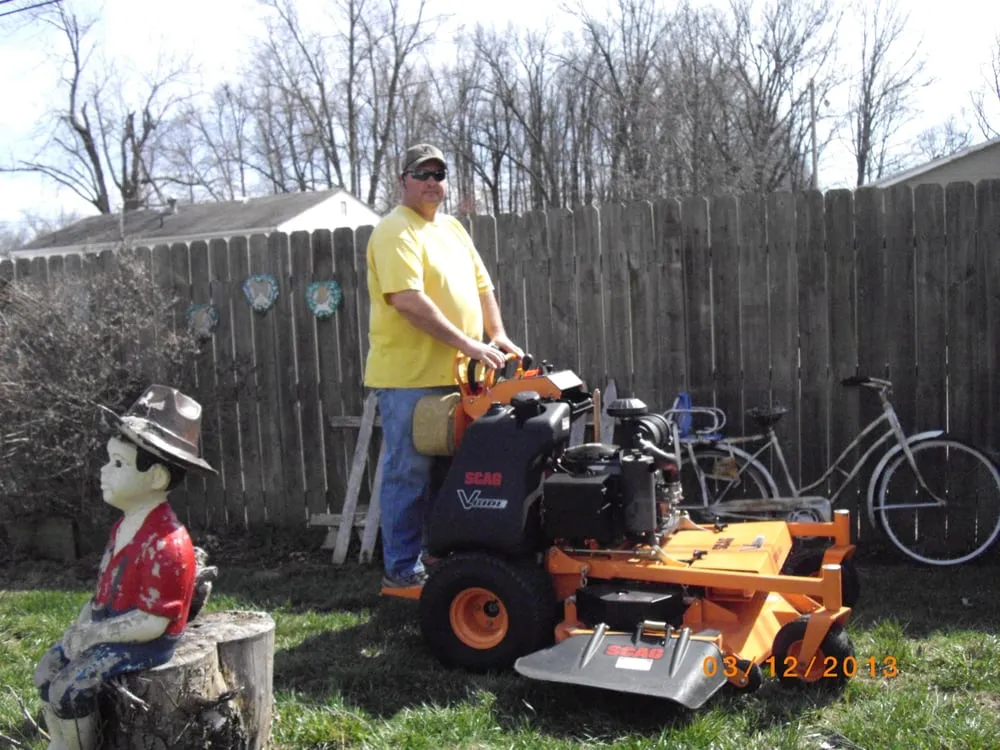 Custom lawn care service in Evansville, IN by Cut-Right Yard Service