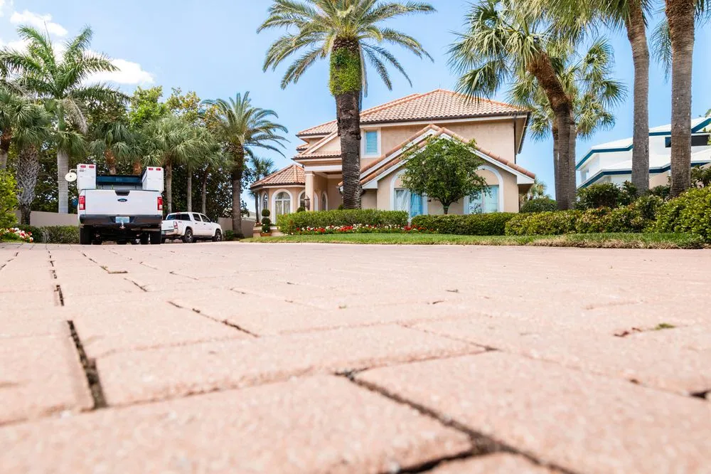 Top-rated outdoor landscaping for residential properties in Pinellas Park, FL by Cut-Rite Landscaping