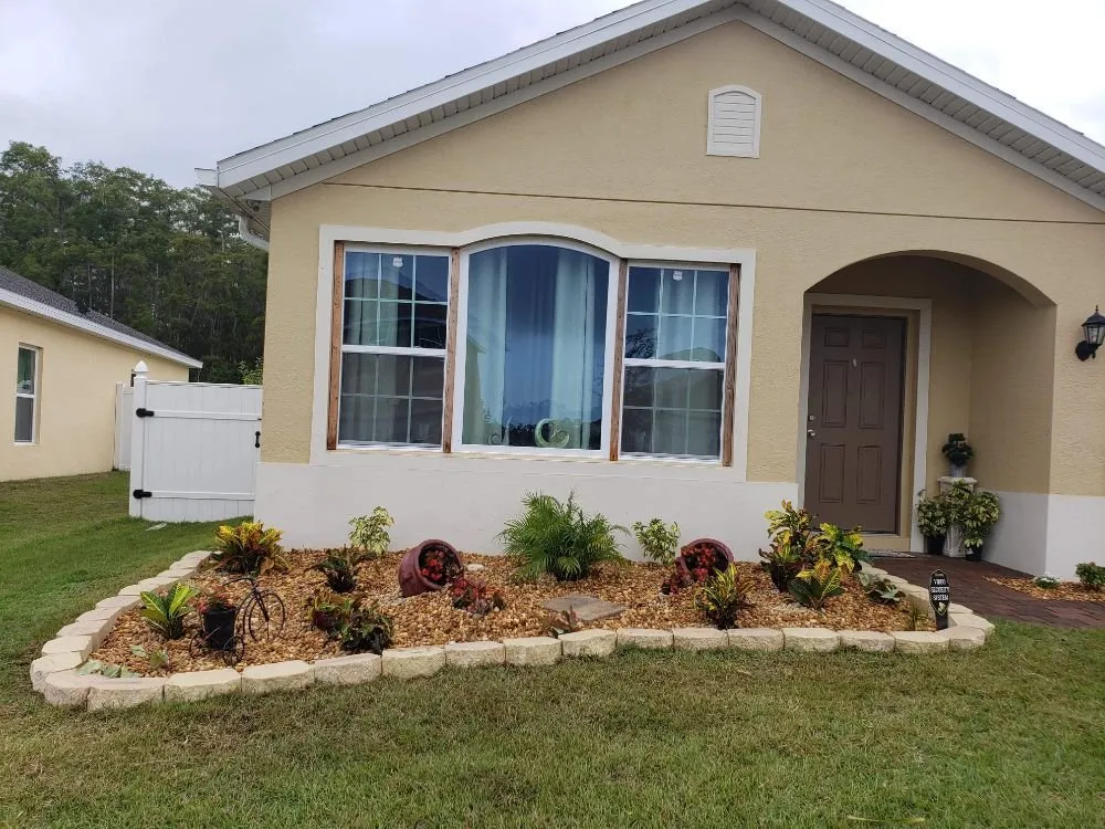 Reliable lawn mowing service experts serving Kissimmee, FL - Cut4les