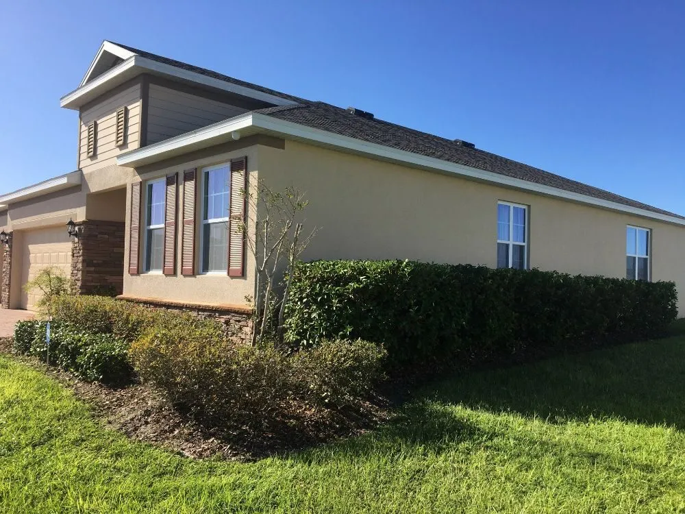 Affordable lawn care service in Kissimmee, FL - Cut4les