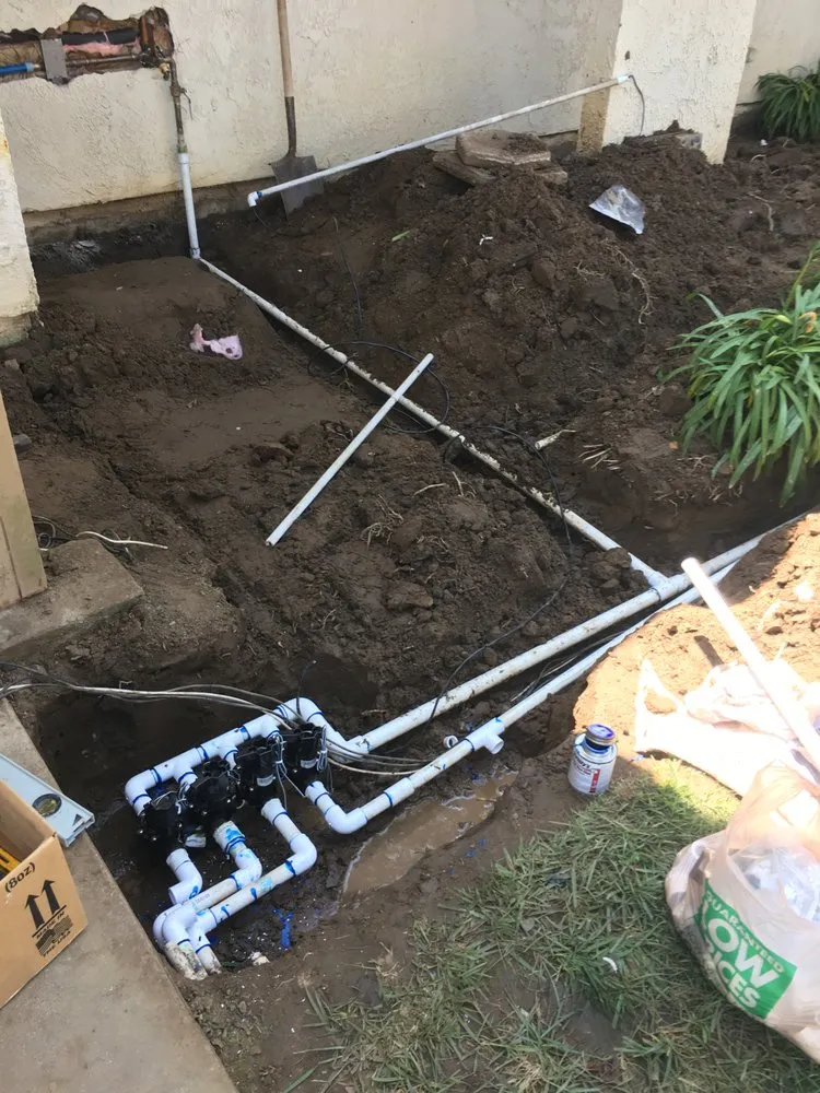 Top-rated lawn care service experts serving Huntington Beach, CA - Cutbertos Professional Landscaping