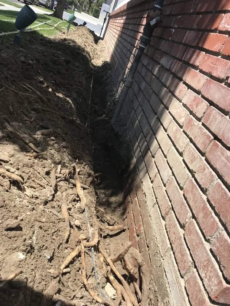 Top-rated lawn mowing service experts serving Huntington Beach, CA - Cutbertos Professional Landscaping