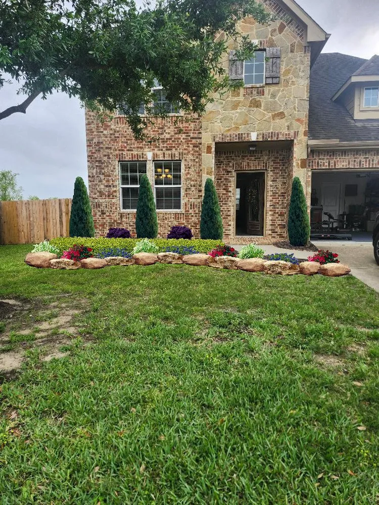 Trusted lawn care service in San Leon, TX - Cutline Landscaping