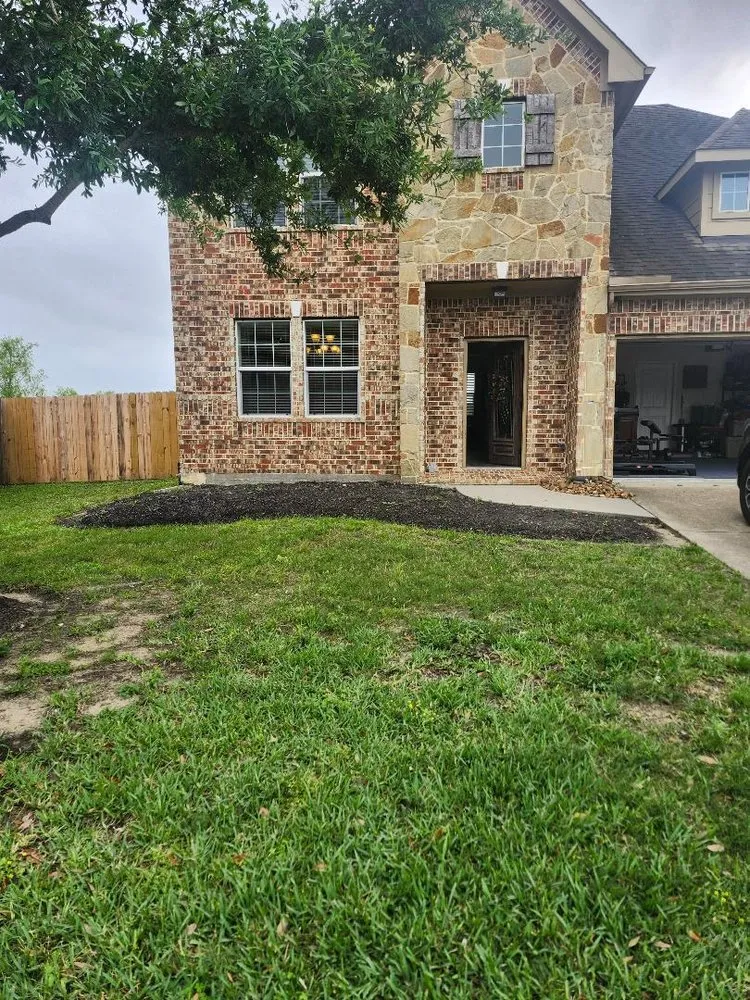 Affordable outdoor landscaping in San Leon, TX by Cutline Landscaping