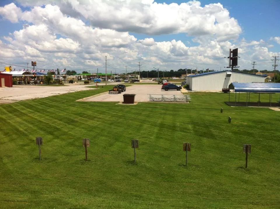 Professional residential landscaping in Clarksville, TN - CutRite Lawn Service