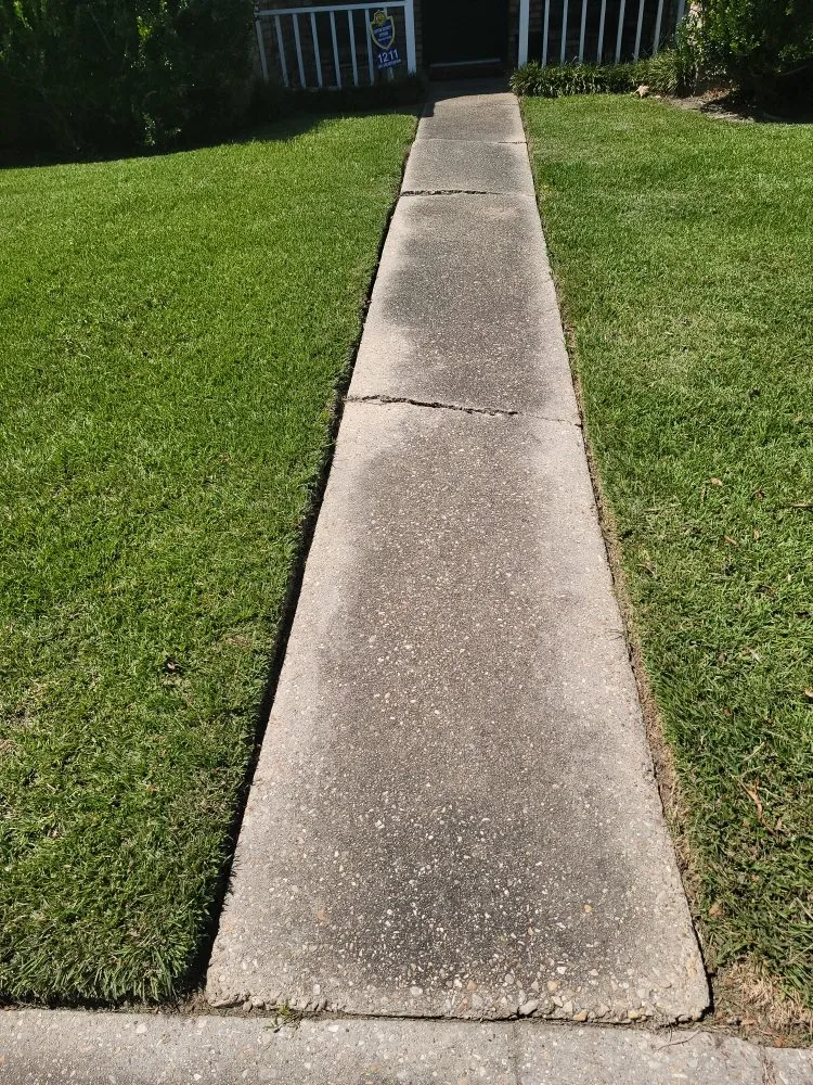 Local lawn mowing service for residential properties across Baton Rouge, LA - Cuts And Beyond