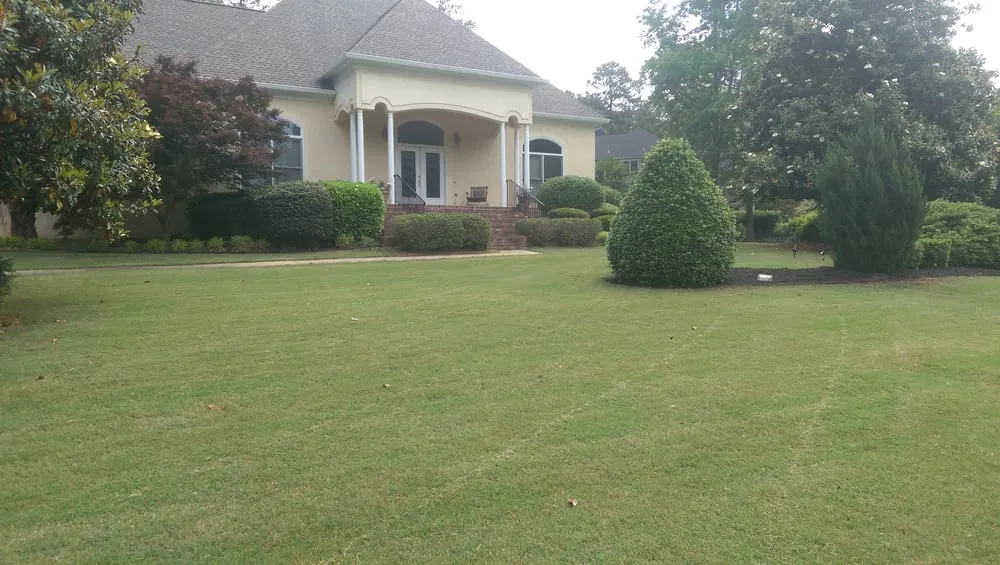Top-rated garden landscaping in Newnan, GA - Cuts Lawn Service