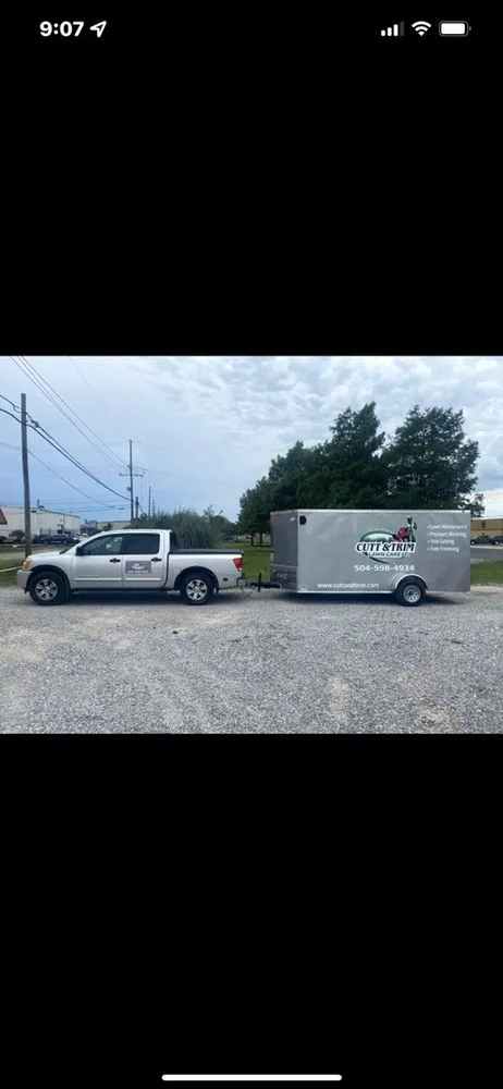 Trusted yard cleanup service in New Orleans, LA by Cutt & Trim Lawn Care