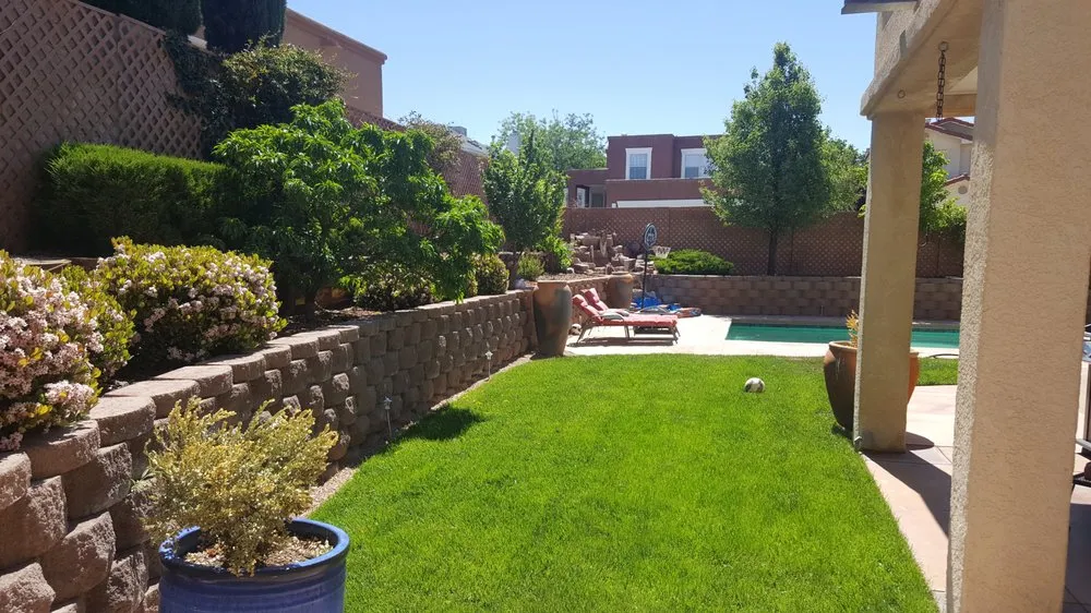 Custom residential landscaping in Albuquerque, NM by Cutter's Edge Professional Services