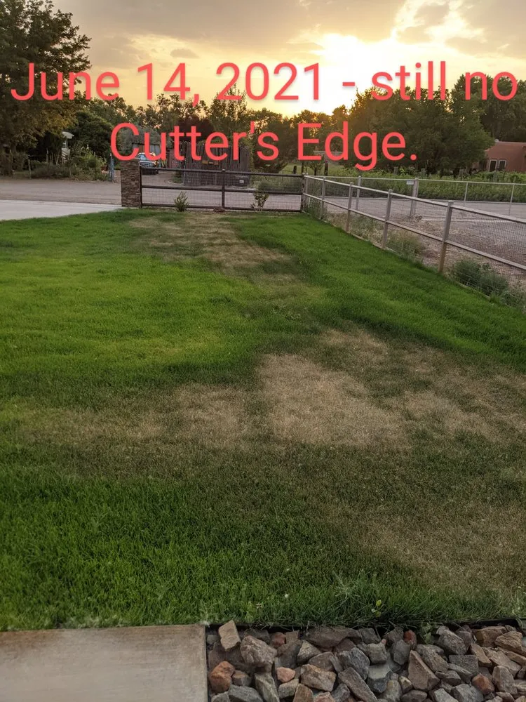 Custom lawn mowing service in Albuquerque, NM - Cutter's Edge Professional Services