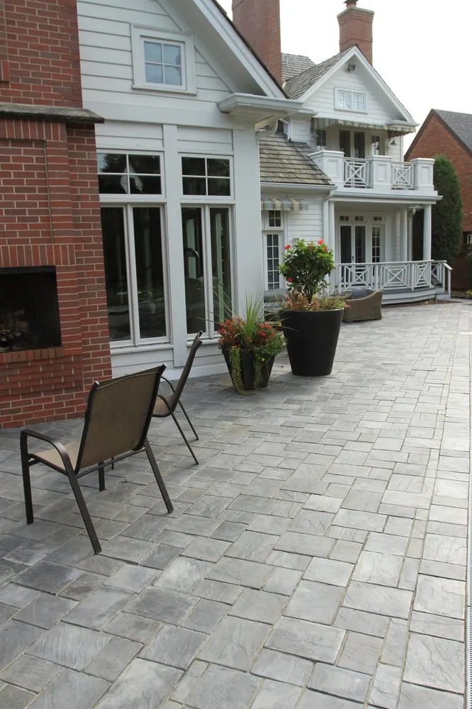 Professional yard maintenance in Elmhurst, IL - Cutter's Landscaping
