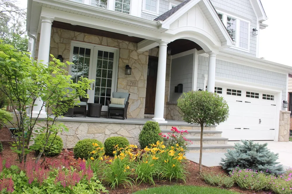 Affordable residential landscaping in Elmhurst, IL by Cutter's Landscaping
