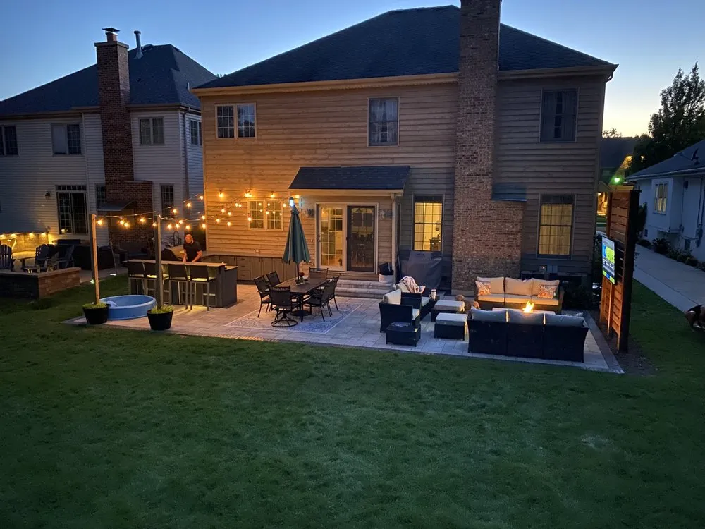 Trusted outdoor landscaping in Elmhurst, IL by Cutter's Landscaping