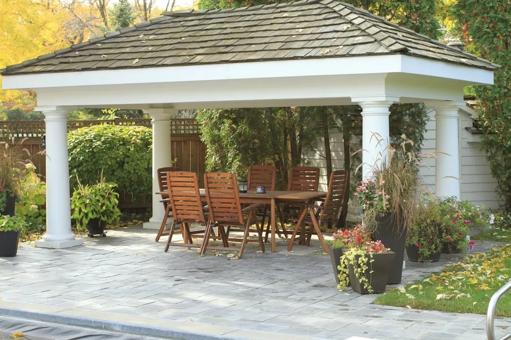 Reliable yard maintenance in Elmhurst, IL - Cutter's Landscaping