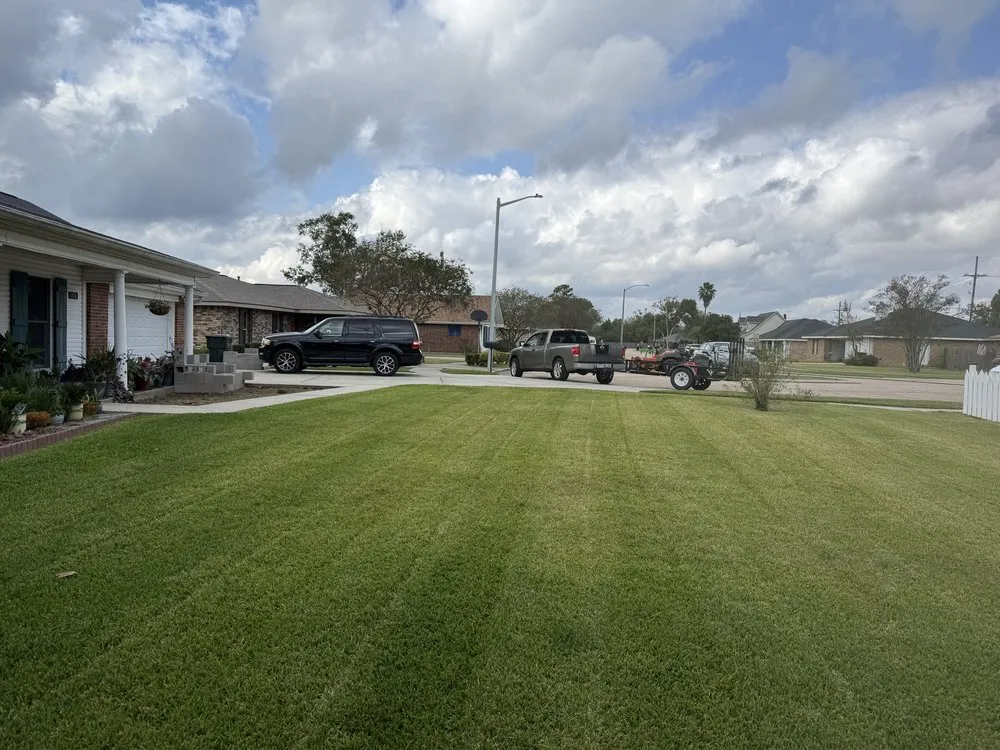Top-rated lawn mowing service for outdoor upgrades across Houma, LA - Cuttin Cajun