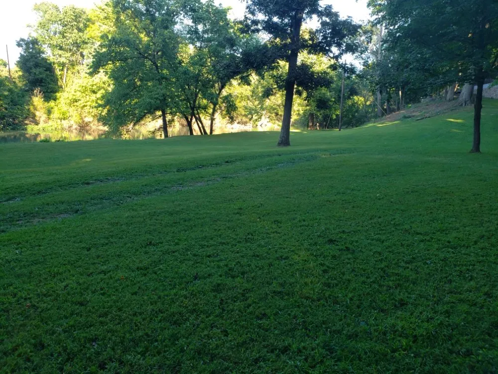 Professional landscape design experts serving Diamond, MO - Cuttin Country Lawn Care
