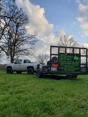 Cuttin Country Lawn Care Logo