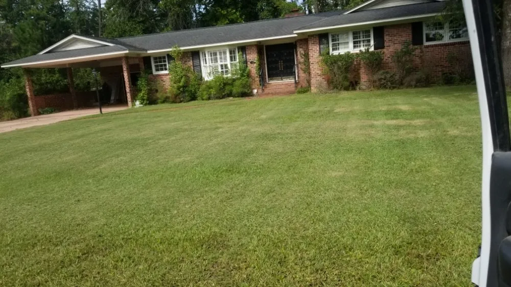 Affordable outdoor landscaping in Galivants Ferry, SC by Cuttin Crew