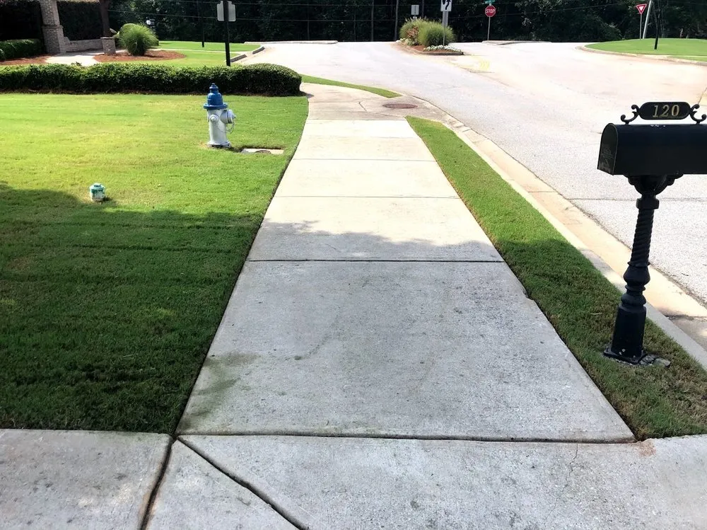 Top-rated lawn care service for residential properties in Jefferson, GA by Cuttin’ Cuban Lawn Care
