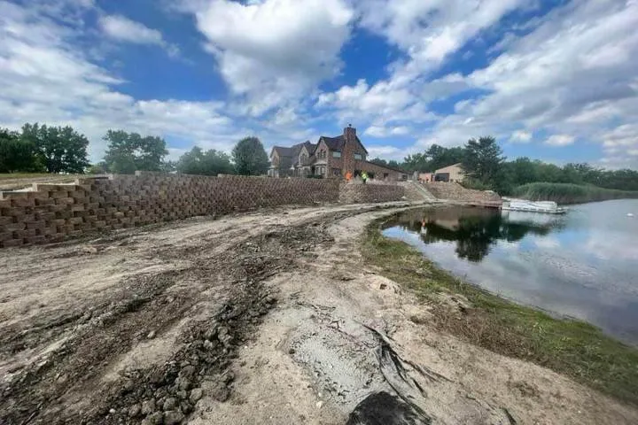 Reliable garden landscaping in Morris, IL by Cuttin Edge Lawn To Landscaping